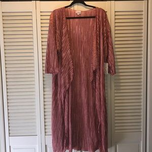 Dusty pink textured LulaRoe Shirley cardigan